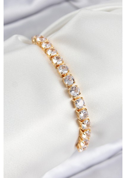 Pirinç Zirkon Taşlı Kare Model Gold Renk Asansörlü Kadın Bileklik - TJ-BB7792
