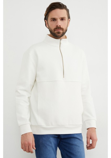 Yarım Fermuarlı Dik Yaka Sweatshirt
