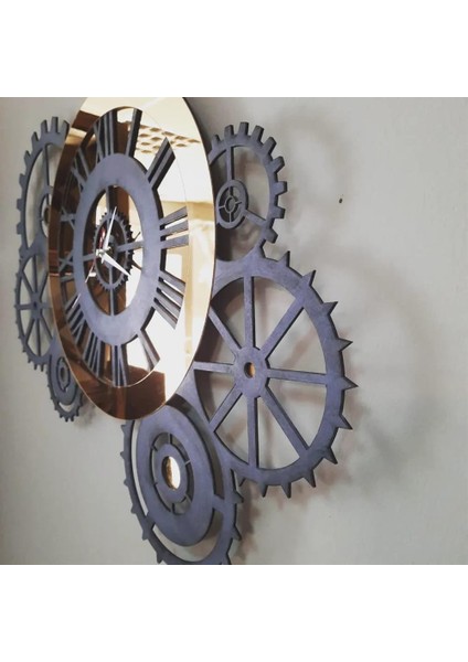 Tasarım Gri Gümüş Pleksi Detaylı Çarklı Saat fiyatları