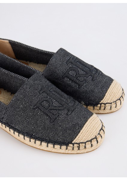 Siyah Kadın Terlik indirimleri