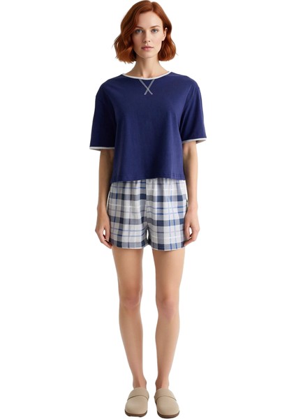 Yazlık Ekose Desenli Pamuklu Pijama Takımı Kısa Kollu Rahat Kalıp Trend Tasarım indirimleri