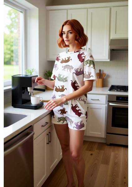 Kaplan Desenli %100 Pamuklu Kadın Pijama Takımı Şortlu ve Rahat Dayanıklı Malzeme