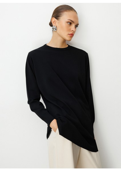 O Yaka Düz Siyah Kadın Tunik M1MZ1030240003 modelleri