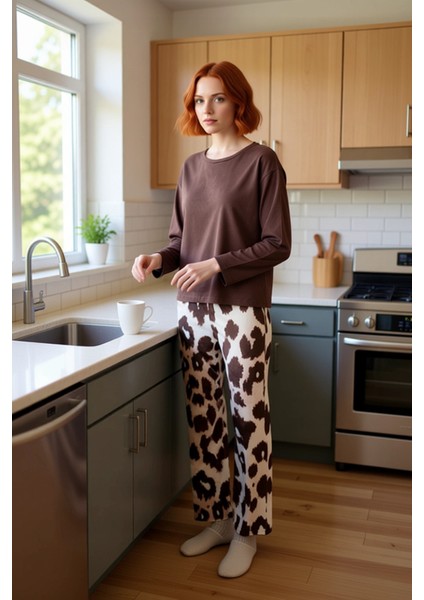 Kadın Uzun Kollu Bisiklet Yaka Leopar Desenli Pijama Takımı Fonksiyonel Dayanıklı Kaliteli indirimleri