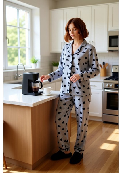 Kadın Benekli Gömlek Yaka Pijama Seti Fonksiyonel Dayanıklı Kaliteli Konforlu Estetik Spor fırsatları
