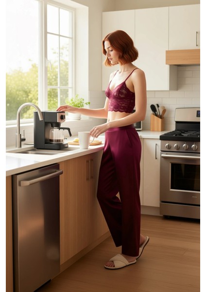 Kadın Açık Saten ve Dantel Pijama Seti Fonksiyonel Dayanıklı Kaliteli Konforlu Estetik Şık indirimleri