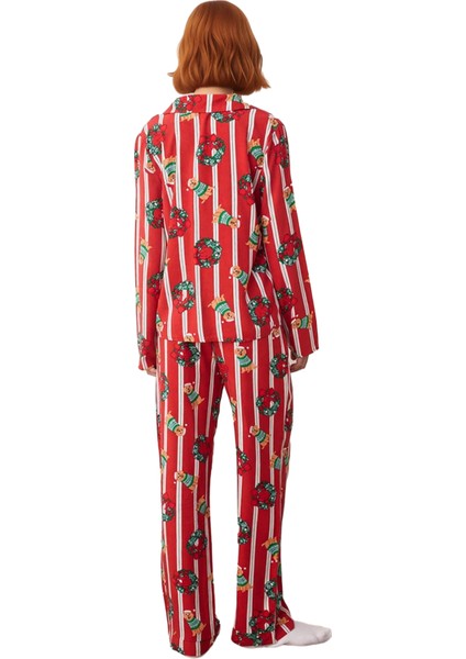 Erkek Kirmizi Cizgili Kopek Baskılı Pijama Takımı Fonksiyonel Dayanıklı Kaliteli Konforlu Şık modelleri