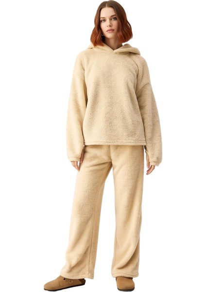 Kadın Kapüşonlu Peluş Pijama Takımı Fonksiyonel Dayanıklı Kaliteli Konforlu Estetik Modern fiyatları