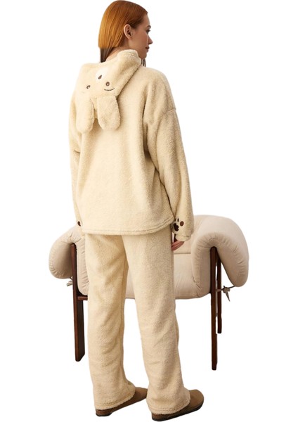 Kadın Kapüşonlu Peluş Pijama Takımı Fonksiyonel Dayanıklı Kaliteli Konforlu Estetik Modern modelleri