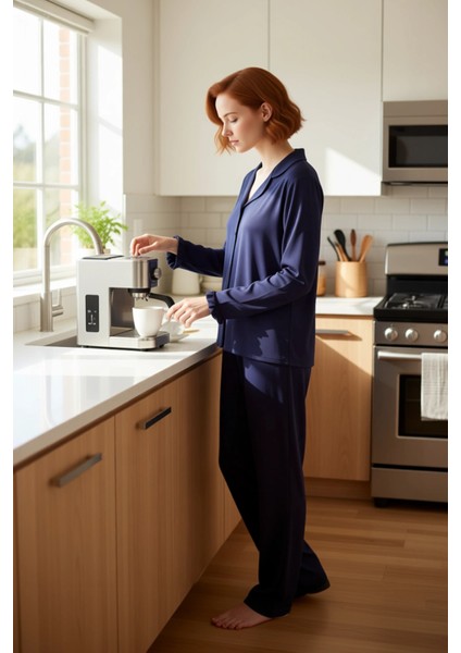 Kadın Volanlı Gömlek Yaka Pijama Takımı Fonksiyonel Dayanıklı Kaliteli Konforlu Estetik Şık