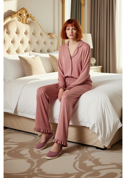 Kadın Volanlı Gömlek Yaka Pijama Takımı Fonksiyonel Dayanıklı Kaliteli Konforlu Estetik Şık fiyatları