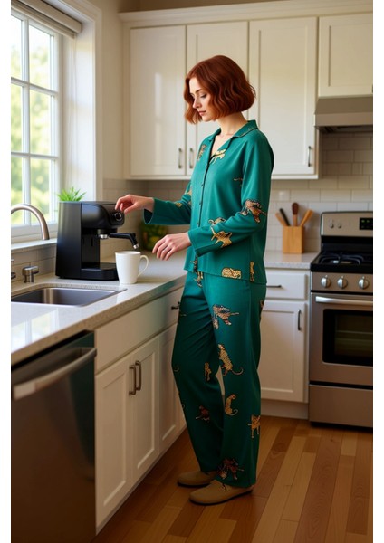 Kadın Kaplan Desenli Gömlek ve Pantolon Pijama Takımı Fonksiyonel Dayanıklı Kaliteli Rahat fiyatları