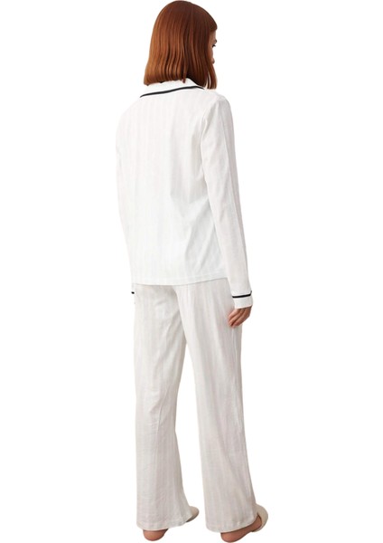 Kadın Çizgili Gömlek Yaka Pijama Takımı Fonksiyonel Dayanıklı Kaliteli Konforlu Estetik Şık indirimleri