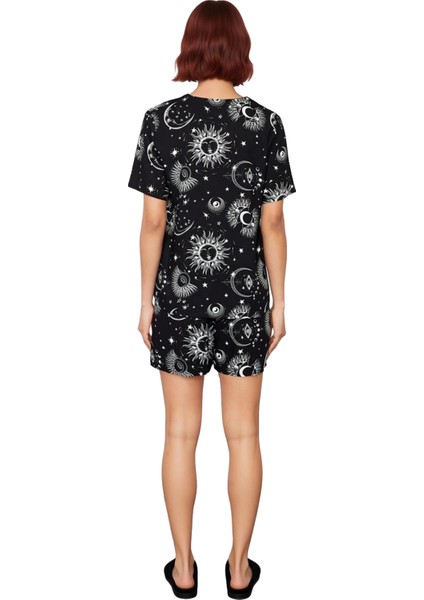 Kadın Galaksi Baskılı Viskon Pijama Takımı Gömlek ve Şort Fonksiyonel Dayanıklı Kaliteli Şık modelleri