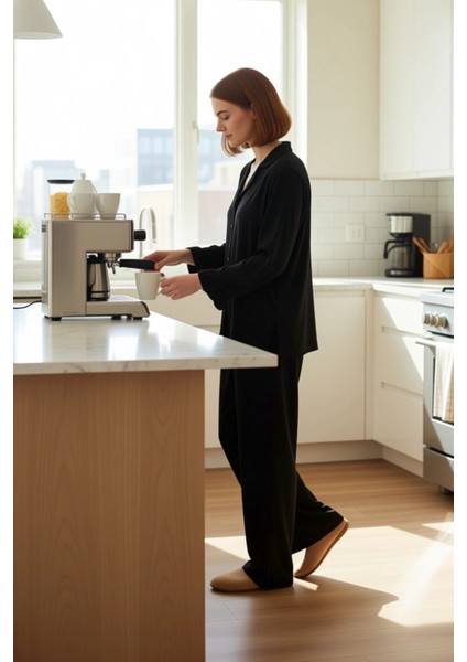 Kadın Gömlek Yaka Volan Detaylı Pijama Takımı Fonksiyonel Dayanıklı Kaliteli Konforlu Spor fiyatları