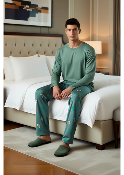 Avokado Baskılı Erkek Pijama Takımı Bisiklet Yaka Fonksiyonel Dayanıklı Kaliteli Konforlu Şık modelleri