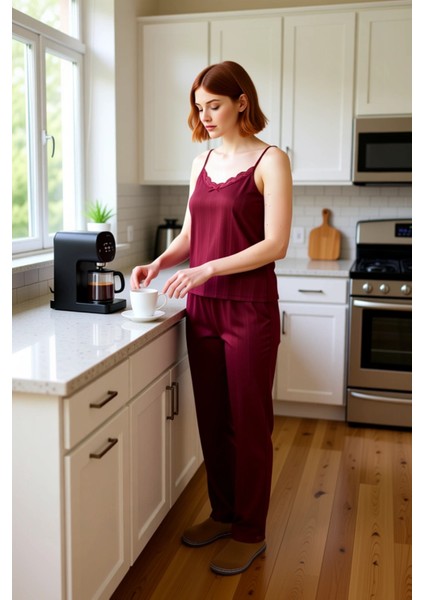 Kadın Dantel Detaylı Örme Pijama Takımı Üçlü Set Fonksiyonel Dayanıklı Kaliteli Konforlu Şık fiyatları