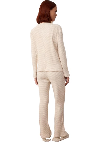 Kadın Çizgili V Yaka Hırkalı Pijama Takımı Fonksiyonel Dayanıklı Kaliteli Konforlu Estetik indirimleri