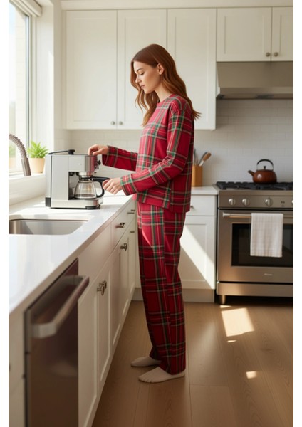 Kadın Ekose Desenli Bisiklet Yaka Pijama Takımı Fonksiyonel Dayanıklı Kaliteli Konforlu Şık fiyatları