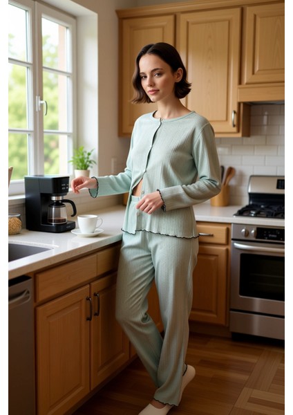 Kadın Fitilli Hırkalı Pijama Takımı Fonksiyonel Dayanıklı Kaliteli Konforlu Estetik Modern fiyatları