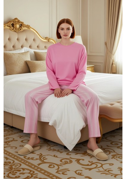 Kadın Çizgili Pamuklu Pijama Takımı Fonksiyonel Dayanıklı Kaliteli Konforlu Estetik Modern modelleri