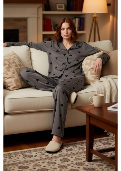 Kadın Kalp Desenli Gömlek Yaka Pijama Takımı Fonksiyonel Dayanıklı Kaliteli Konforlu Rahat
