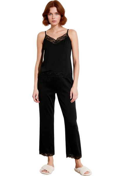 Kadın Viskon Dantel Detaylı Lounge Pijama Takımı Fonksiyonel Dayanıklı Kaliteli Konforlu Şık fiyatları