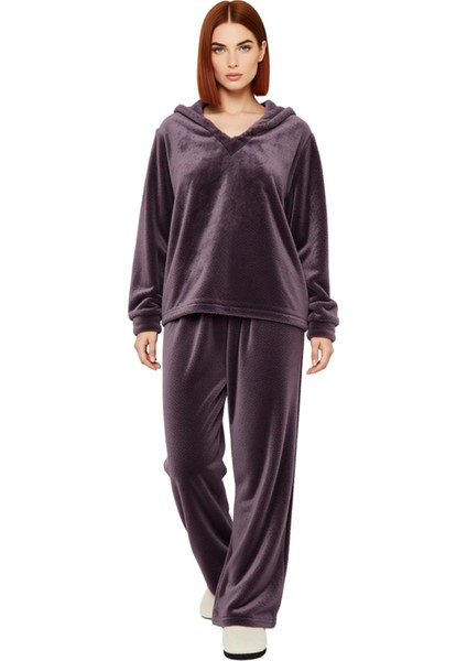 Kadın Peluş Kulaklı Kapüşonlu Pijama Takımı Fonksiyonel Dayanıklı Kaliteli Konforlu Modern fırsatları