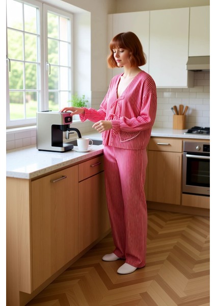 Kadin Kirmizi Cizgili Viskon Dokuma Pijama Takımı Fonksiyonel Dayanıklı Kaliteli Konforlu Şık fiyatları