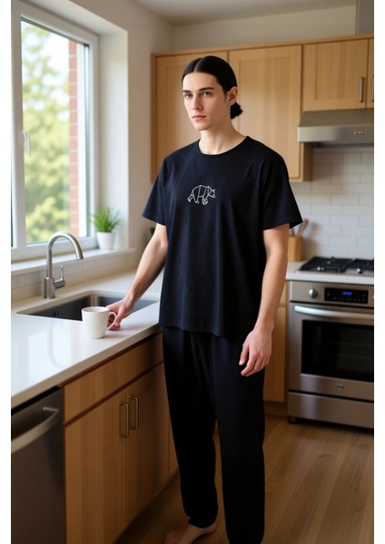 Erkek Bisiklet Yaka Nakışlı Pijama Takımı Fonksiyonel Dayanıklı Kaliteli Konforlu Estetik Şık fiyatları