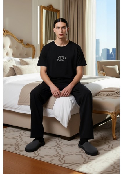 Erkek Bisiklet Yaka Nakışlı Pijama Takımı Fonksiyonel Dayanıklı Kaliteli Konforlu Estetik Şık modelleri