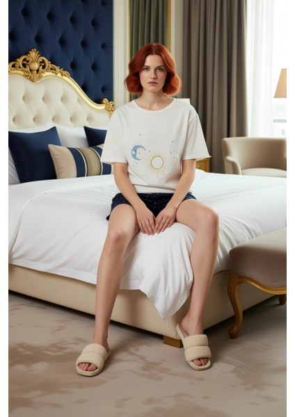 Kadın Yıldız Desenli Bisiklet Yaka Şortlu Pijama Takımı Fonksiyonel Dayanıklı Kaliteli Şık