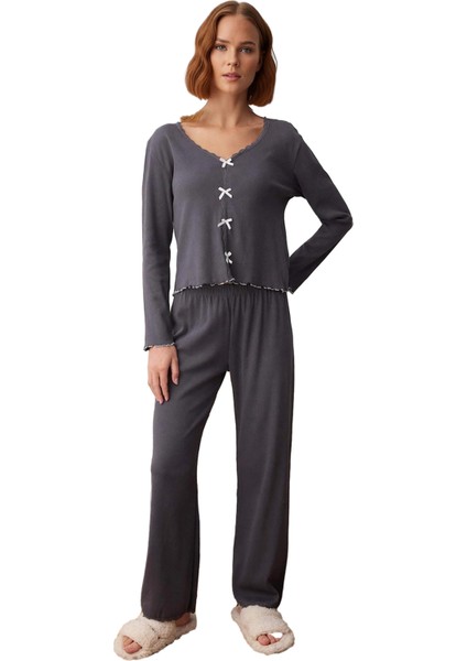 Kadın Antrasit V Yaka Dantel Fiyonk Detaylı Fitilli Örme Pijama Takımı Fonksiyonel Estetik fırsatları