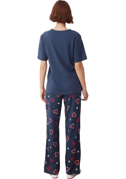 Kadın Yılbaşı Kalpli Pijama Takımı Fonksiyonel Dayanıklı Kaliteli Konforlu Estetik Premium indirimleri