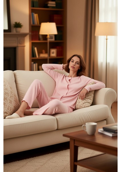 Kadın Fitilli Hırkalı Pijama Takımı Fonksiyonel Dayanıklı Kaliteli Konforlu Estetik Modern