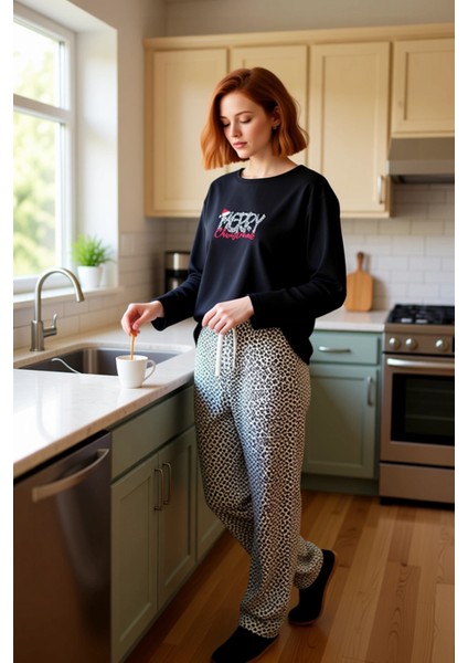 Kadın Galaksi Desenli Bisiklet Yaka Uzun Kollu Pijama Takımı Fonksiyonel Dayanıklı Estetik fiyatları