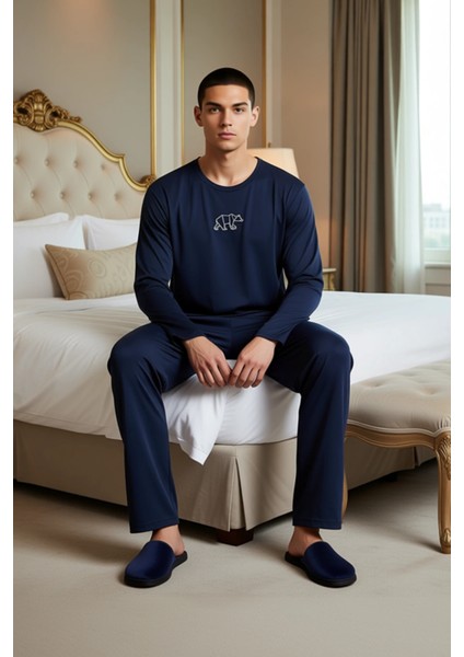 Erkek Nakışlı Bisiklet Yaka Uzun Kollu Pijama Takımı Fonksiyonel Dayanıklı Kaliteli Modern modelleri