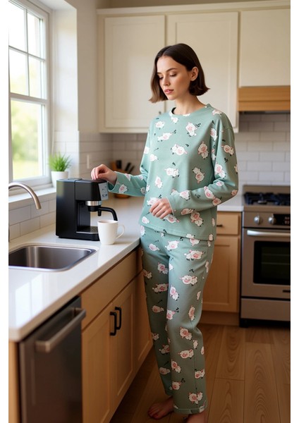 Kadın Ekose Desenli Bisiklet Yaka Pijama Takımı Fonksiyonel Dayanıklı Kaliteli Konforlu Şık fiyatları