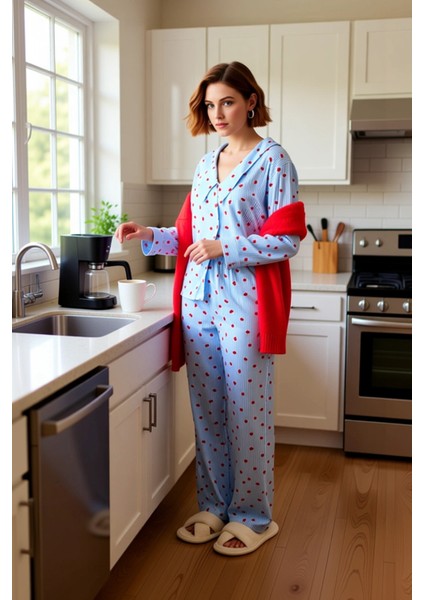 Kadın Kalp Desenli Gömlek Yaka Pijama Takımı Fonksiyonel Dayanıklı Kaliteli Konforlu Rahat fiyatları