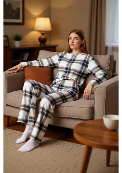 Kadın Ekose Desenli Bisiklet Yaka Pijama Takımı Fonksiyonel Dayanıklı Kaliteli Konforlu Şık