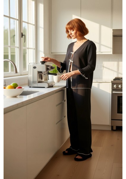 Kadın V Yaka Müslin Dokuma Pijama Takımı Truvakar Kol Detaylı Fonksiyonel Dayanıklı Modern indirimleri