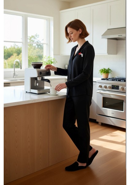 Kadın Kalpli Baskılı Gömlek ve Pantolon Pijama Takımı Fonksiyonel Dayanıklı Kaliteli Rahat fiyatları