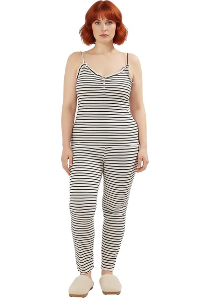 Kadın Çizgili V Yaka Kaşkorse Pijama Takımı Fonksiyonel Dayanıklı Kaliteli Konforlu Modern fırsatları
