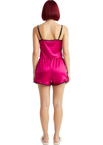 Kadın Fuşya Saten Ev Giyim Takımı Ince Askılı Şortlu Fonksiyonel Dayanıklı Kaliteli Modern modelleri