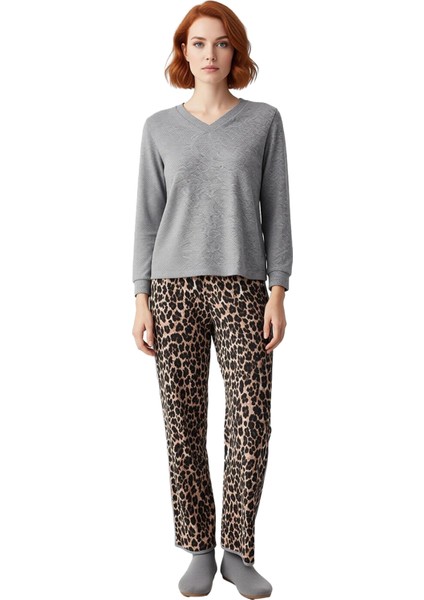 Kadın Leopar Desenli Ev Giyim Takımı V Yaka Uzun Kollu Fonksiyonel Dayanıklı Kaliteli Spor modelleri