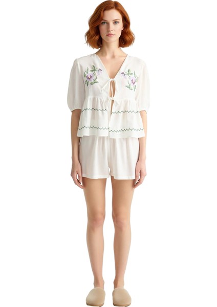 Kadın Nakışlı Viskon Pijama Takımı Fonksiyonel Dayanıklı Kaliteli Konforlu Estetik Premium modelleri