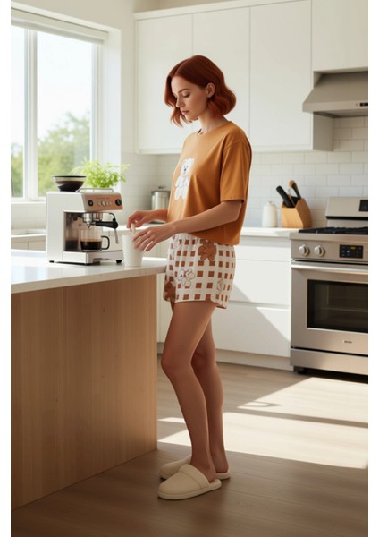 Kadın Ayıcık Baskılı Ekose Şortlu Pijama Takımı Fonksiyonel Dayanıklı Kaliteli Konforlu Şık indirimleri