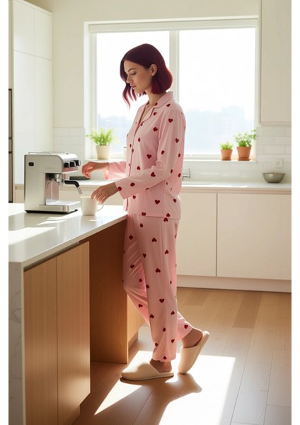 Kadin Kirmizi Kalp Desenli Gömlek Yaka Pijama Takımı Fonksiyonel Dayanıklı Kaliteli Modern fiyatları