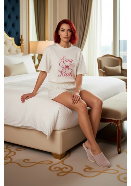 Kadın Çiçekli Baskılı Bisiklet Yaka Şortlu Pijama Takımı Fonksiyonel Dayanıklı Kaliteli Şık