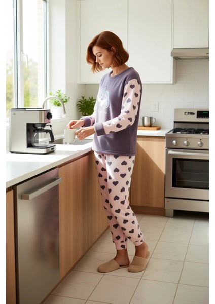 Kadin Kirmizi Kalp Desenli Polar Pijama Takımı ve Uyku Bandi Fonksiyonel Dayanıklı Estetik fiyatları